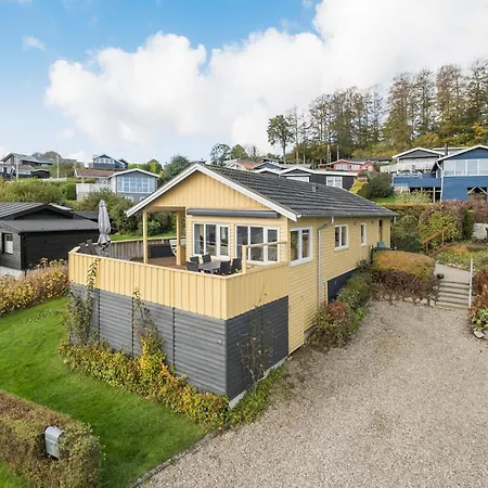 3 Bedroom Lovely In بيت للعطل أبينرا