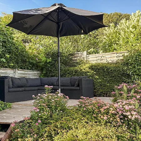 3 Bedroom Lovely In בית נופש אבנרה