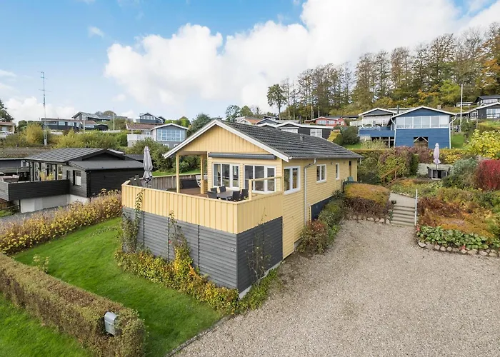 3 Bedroom Lovely In Дом отдыха Обенро