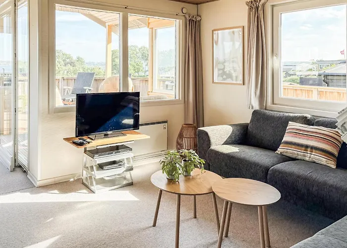 3 Bedroom Lovely In Дом отдыха Обенро